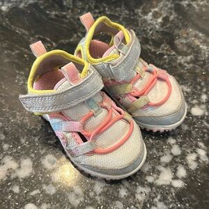 carters girl sandals size 4